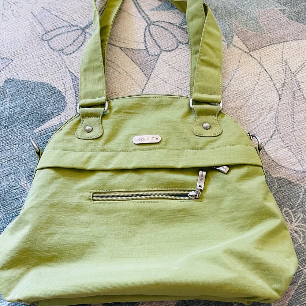 Baggallini crossbody bag